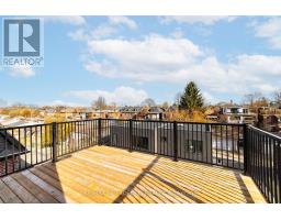 447 Lansdowne Avenue, Toronto, ON M6H3Y2 Photo 10