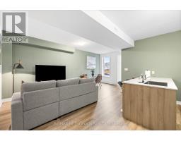 447 Lansdowne Avenue, Toronto, ON M6H3Y2 Photo 12