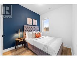447 Lansdowne Avenue, Toronto, ON M6H3Y2 Photo 7