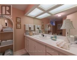 1168 Carey Road, Oakville, ON L6J2E4 Photo 29