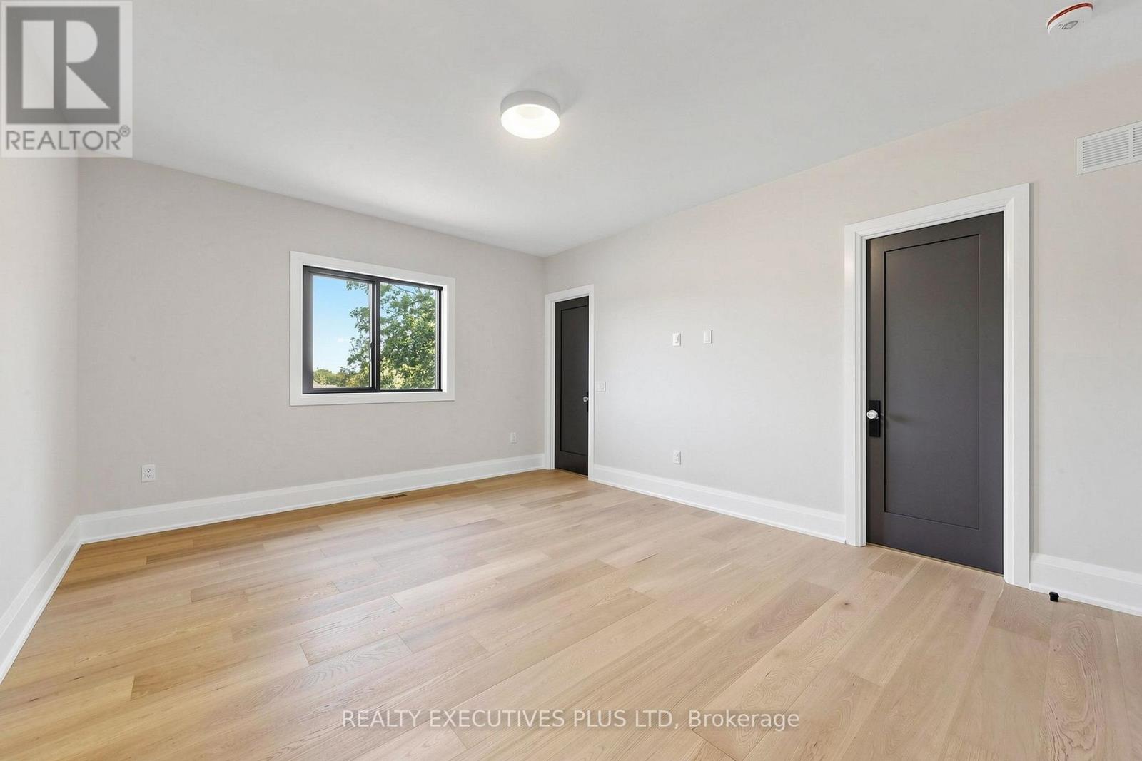 1837 NEW STREET - 35