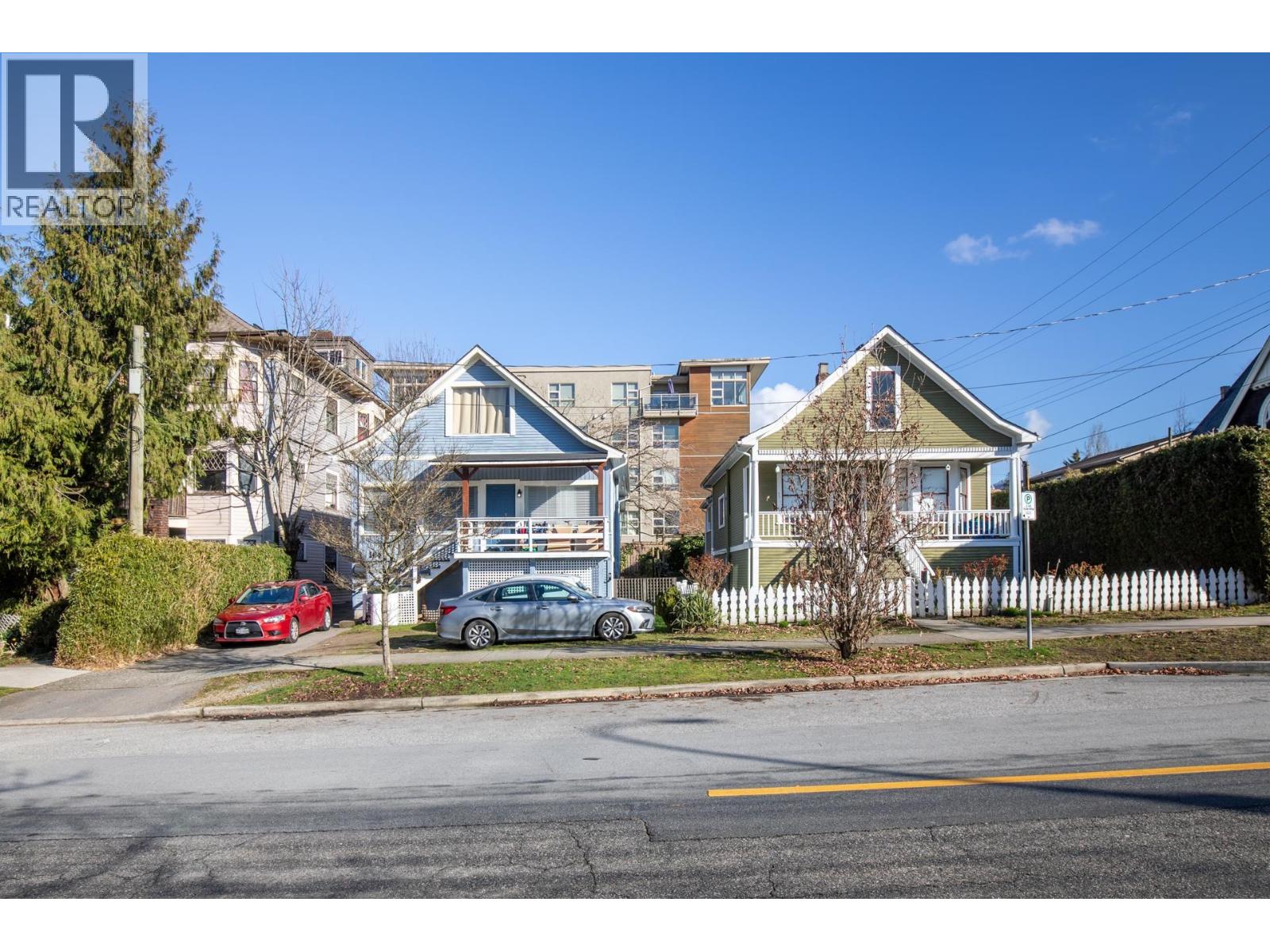 164 E 10TH STREET, North Vancouver