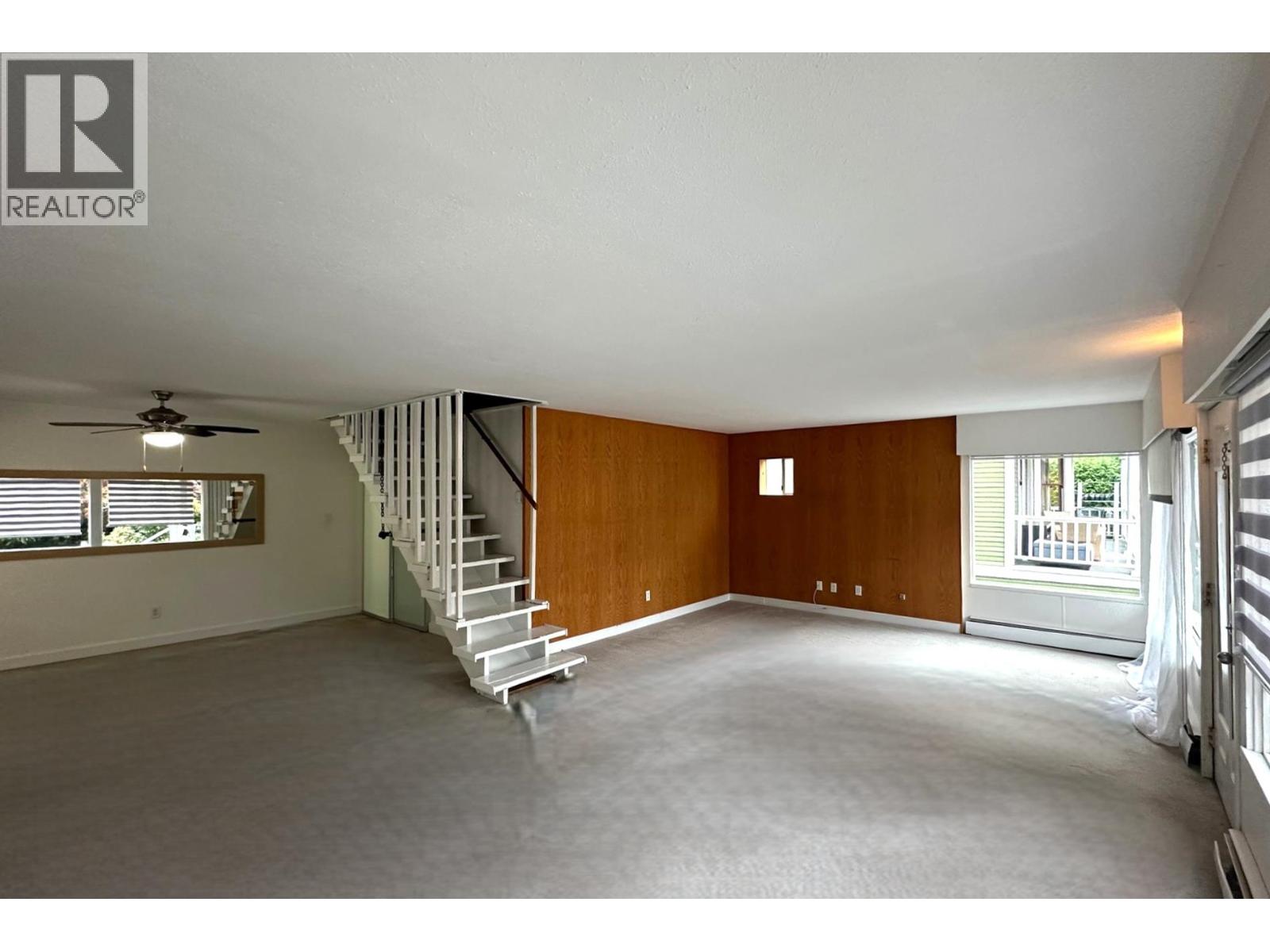 164 E 10TH STREET, North Vancouver