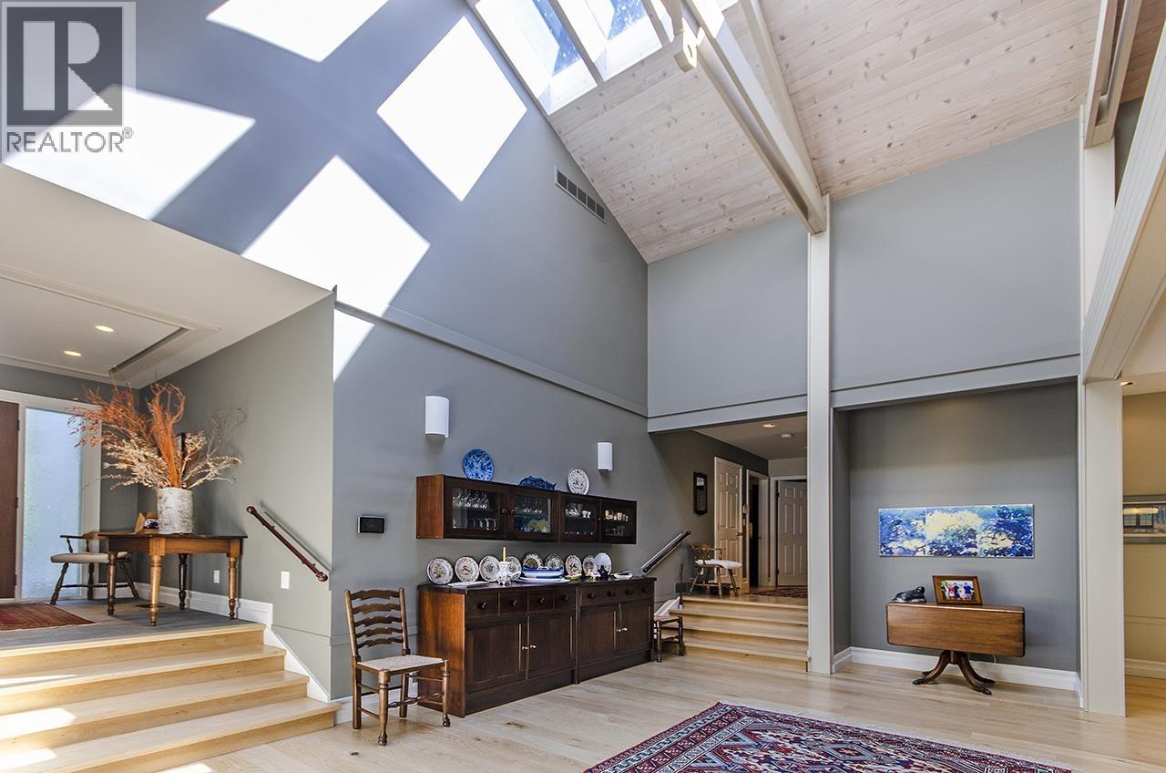 6980 ODLUM COURT, West Vancouver