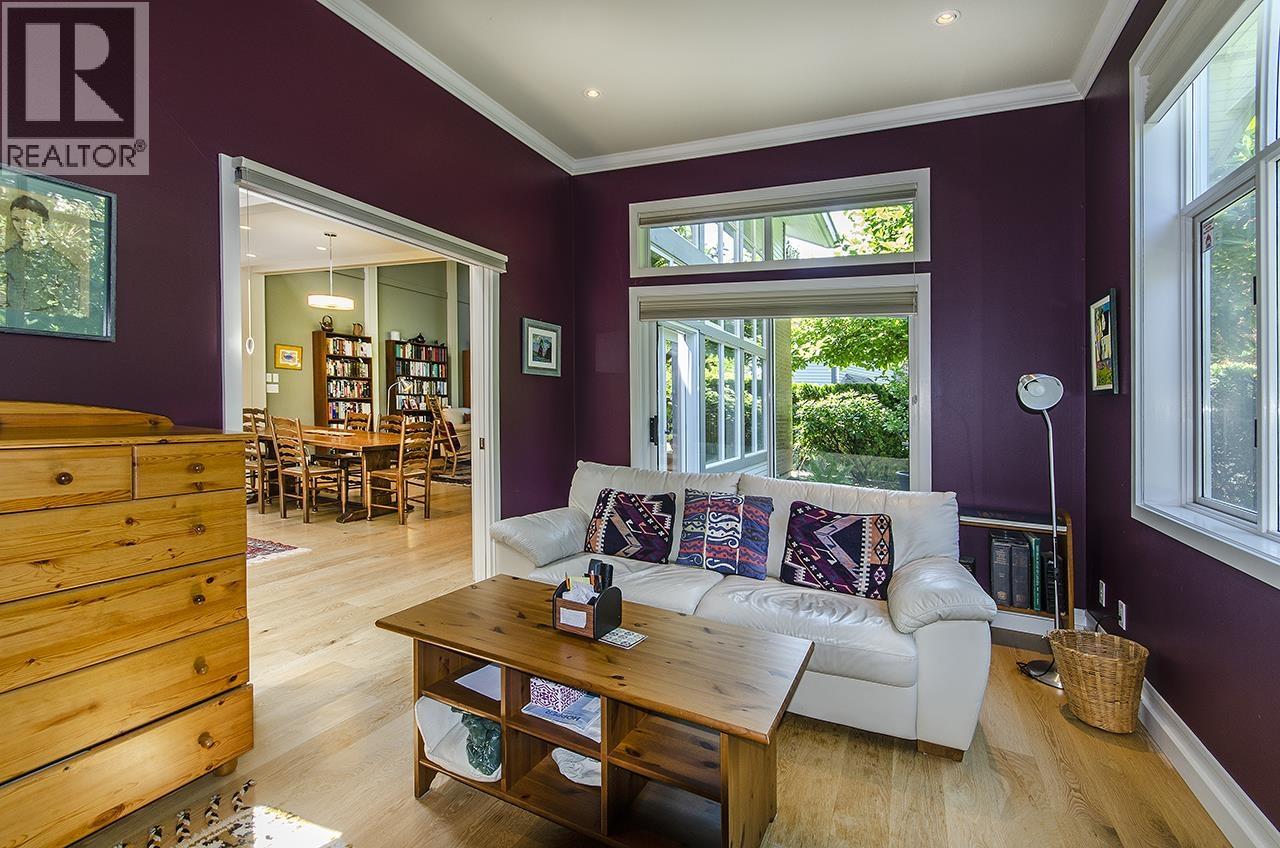 6980 ODLUM COURT, West Vancouver