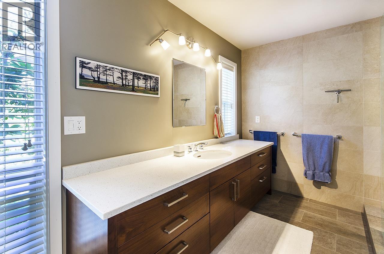 6980 ODLUM COURT, West Vancouver