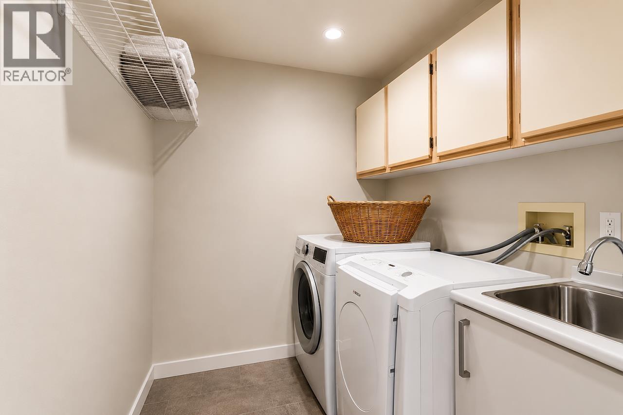 6980 ODLUM COURT, West Vancouver