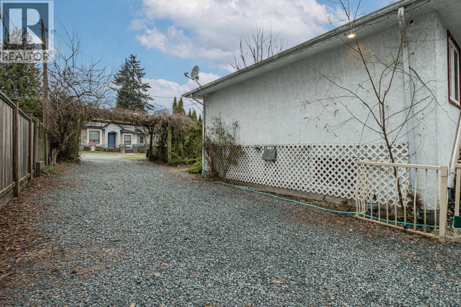 4856 SMITH AVENUE, Burnaby — photo 4