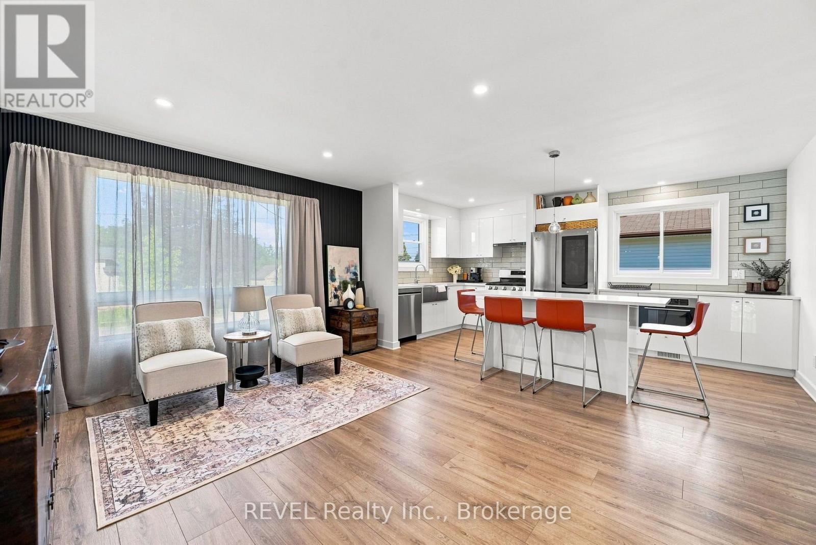 34 OAKWOOD STREET - 1