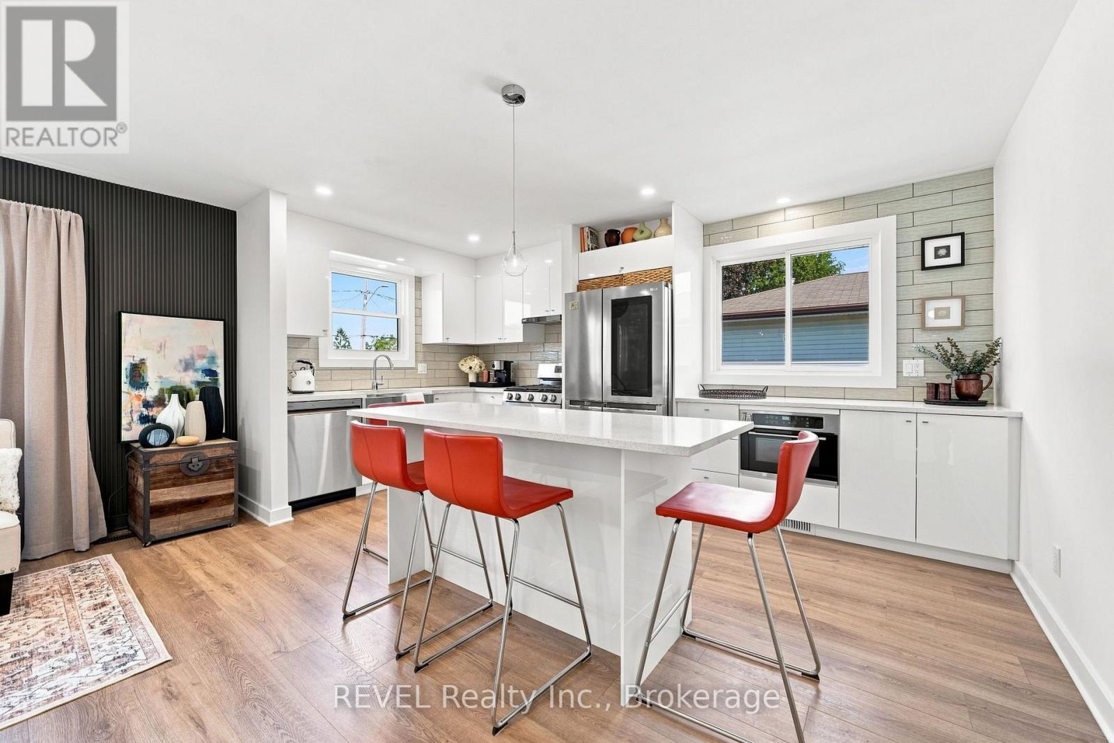 34 OAKWOOD STREET - 6