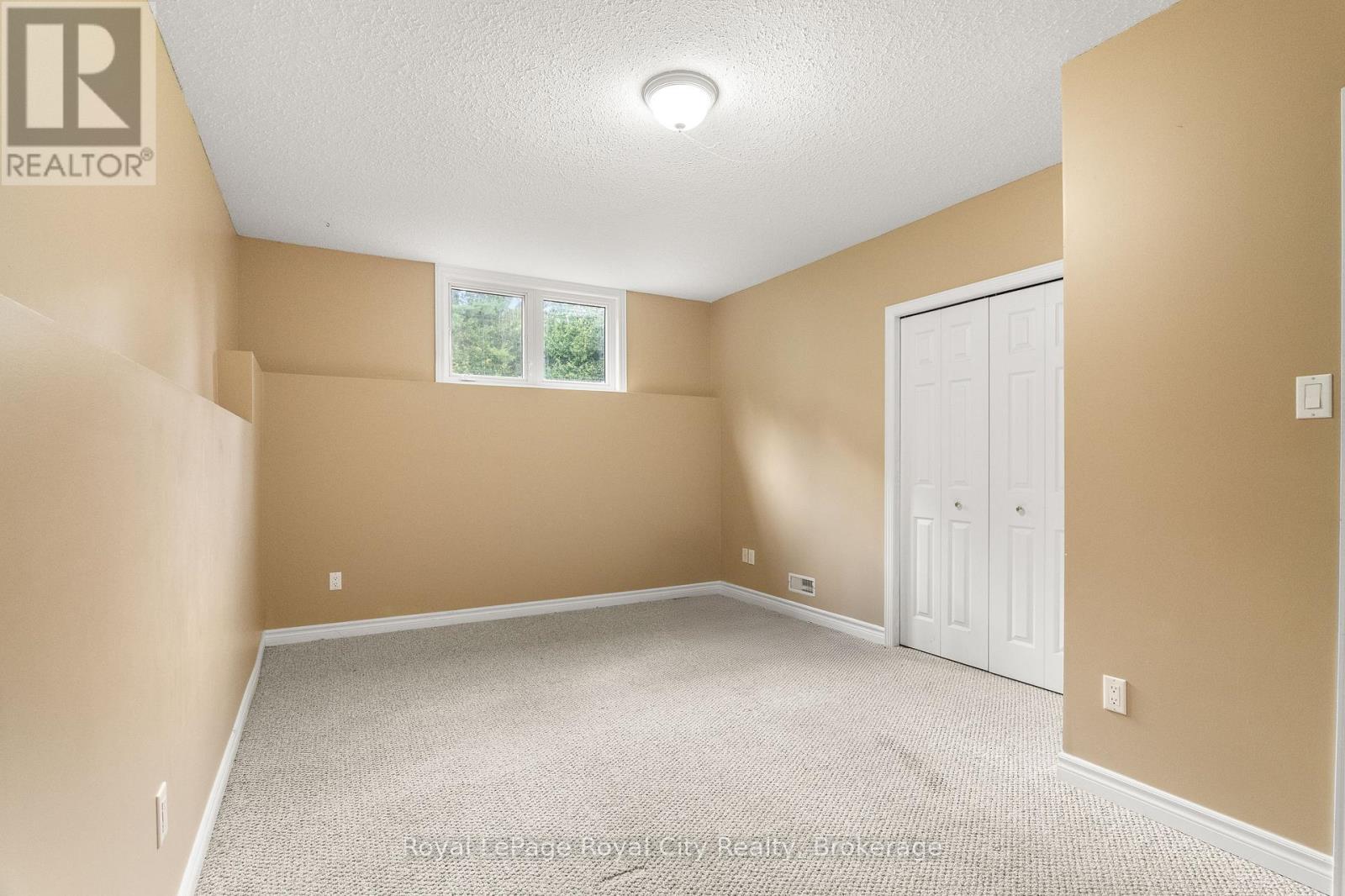 4452 SIDEROAD 20 N - 34