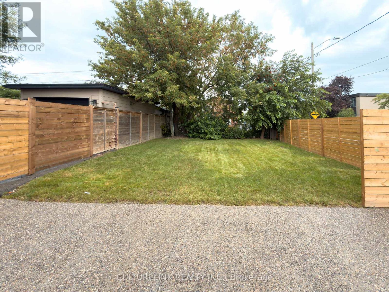 58 JOANITH DRIVE - 23