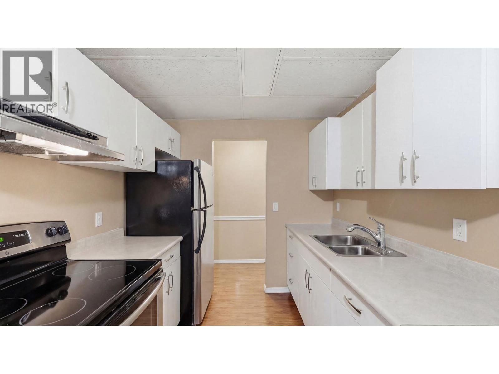 #111 1410 PENTICTON Avenue - 5