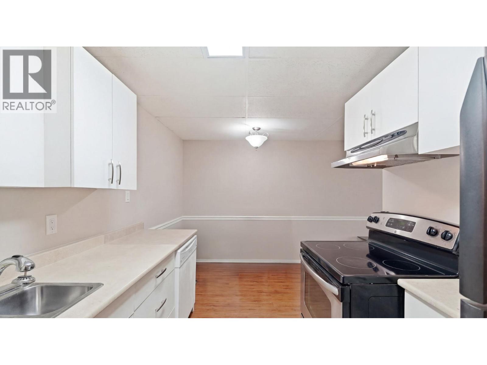 #111 1410 PENTICTON Avenue - 6