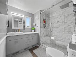 310 Taylor Bay, Brandon, MB R7C0A4 Photo 17