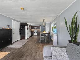 310 Taylor Bay, Brandon, MB R7C0A4 Photo 10