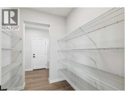 435 Bridgeport - photo 16