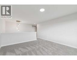 435 Bridgeport - photo 18