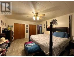 379n 300 E, Raymond, AB T0K2S0 Photo 23
