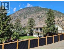  429 3rd Avenue, Keremeos