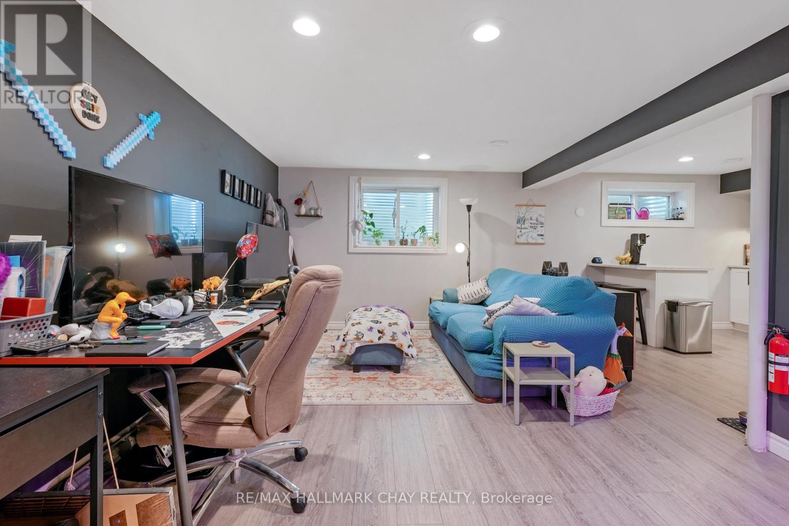 11 DAPHNE CRESCENT - Image 21