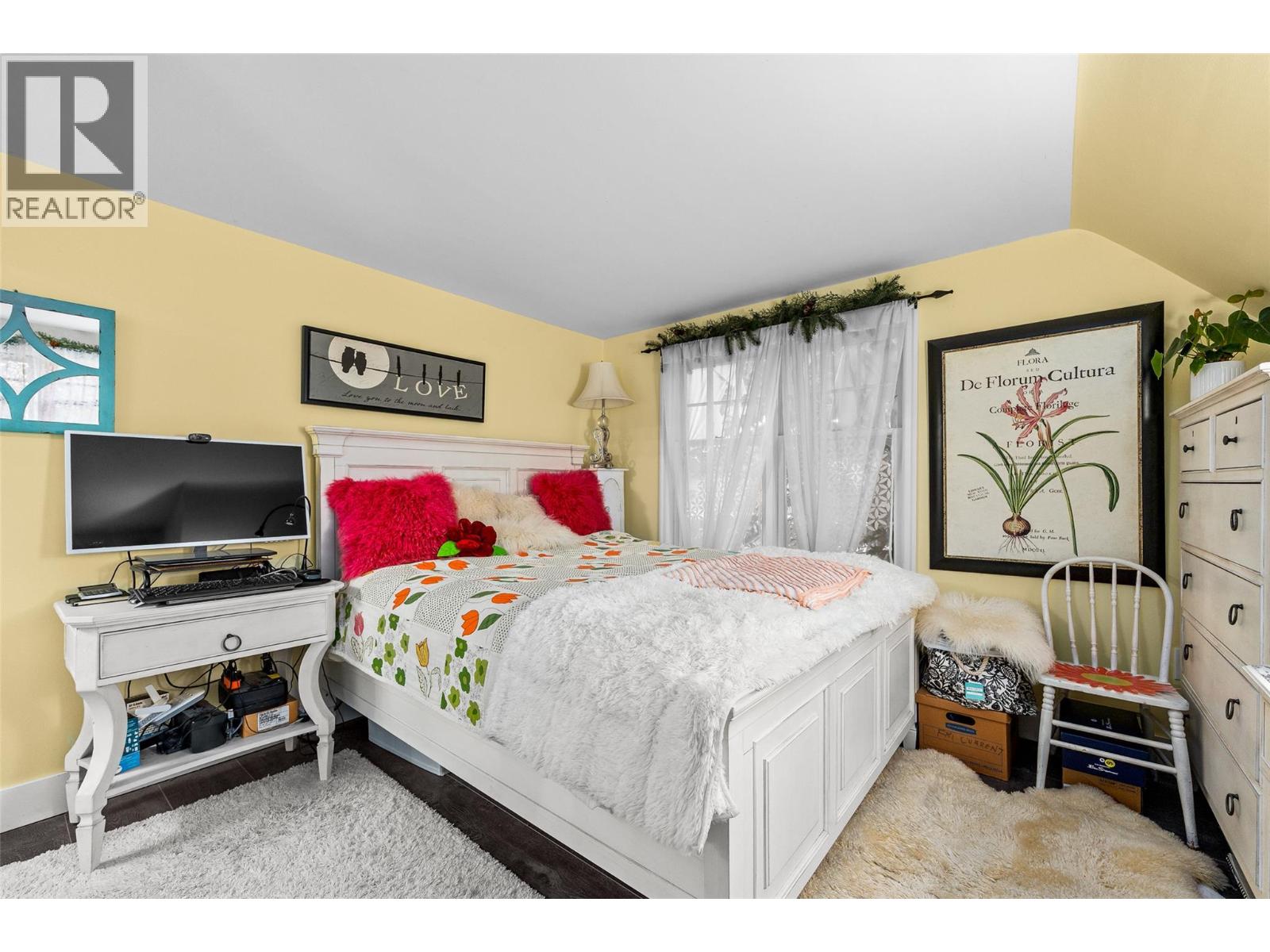 260 Lake Avenue - 35