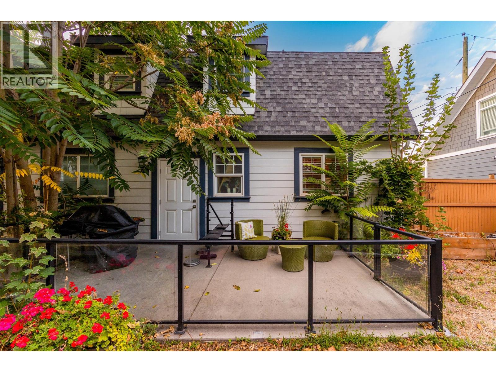 260 Lake Avenue - 64