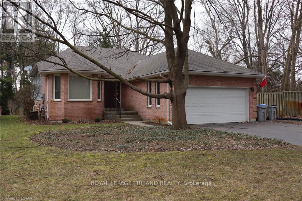 2550 EMERSON STREET, Strathroy-Caradoc (Mount Brydges) — photo 2