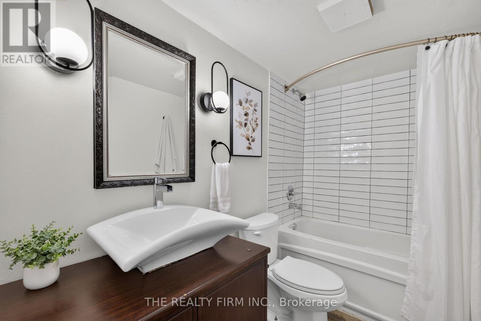 #2505 363 COLBORNE STREET - 18
