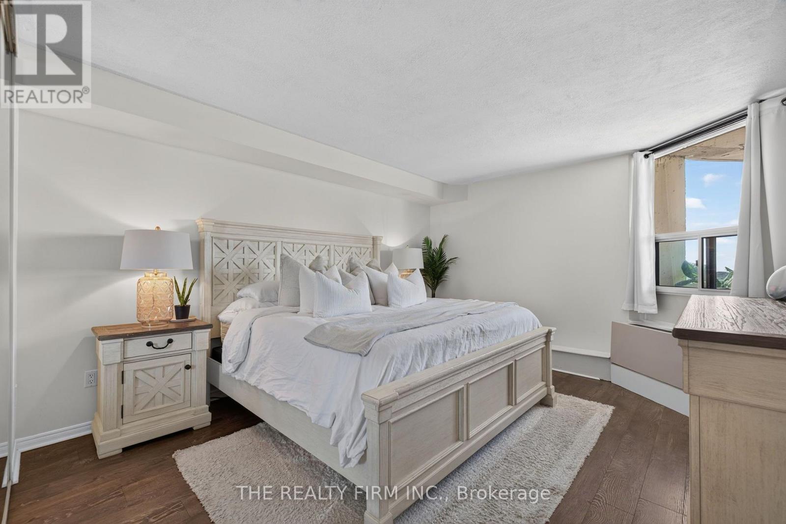 #2505 363 COLBORNE STREET - 21