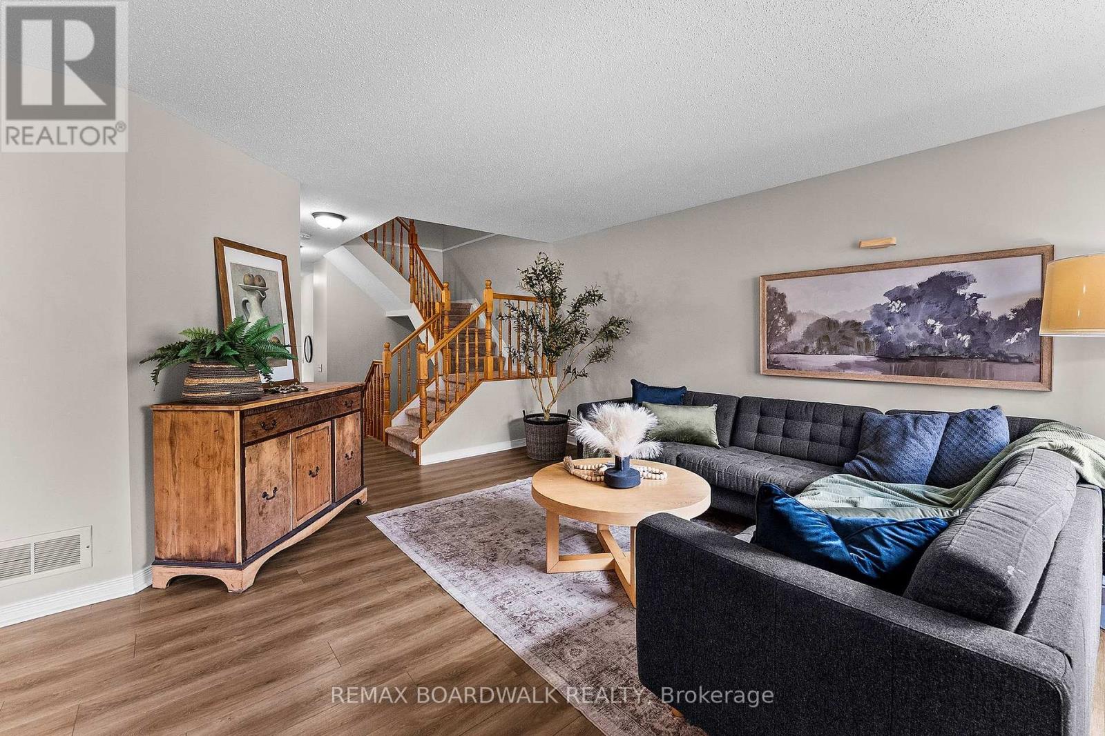 12 WILLWOOD CRESCENT - 10