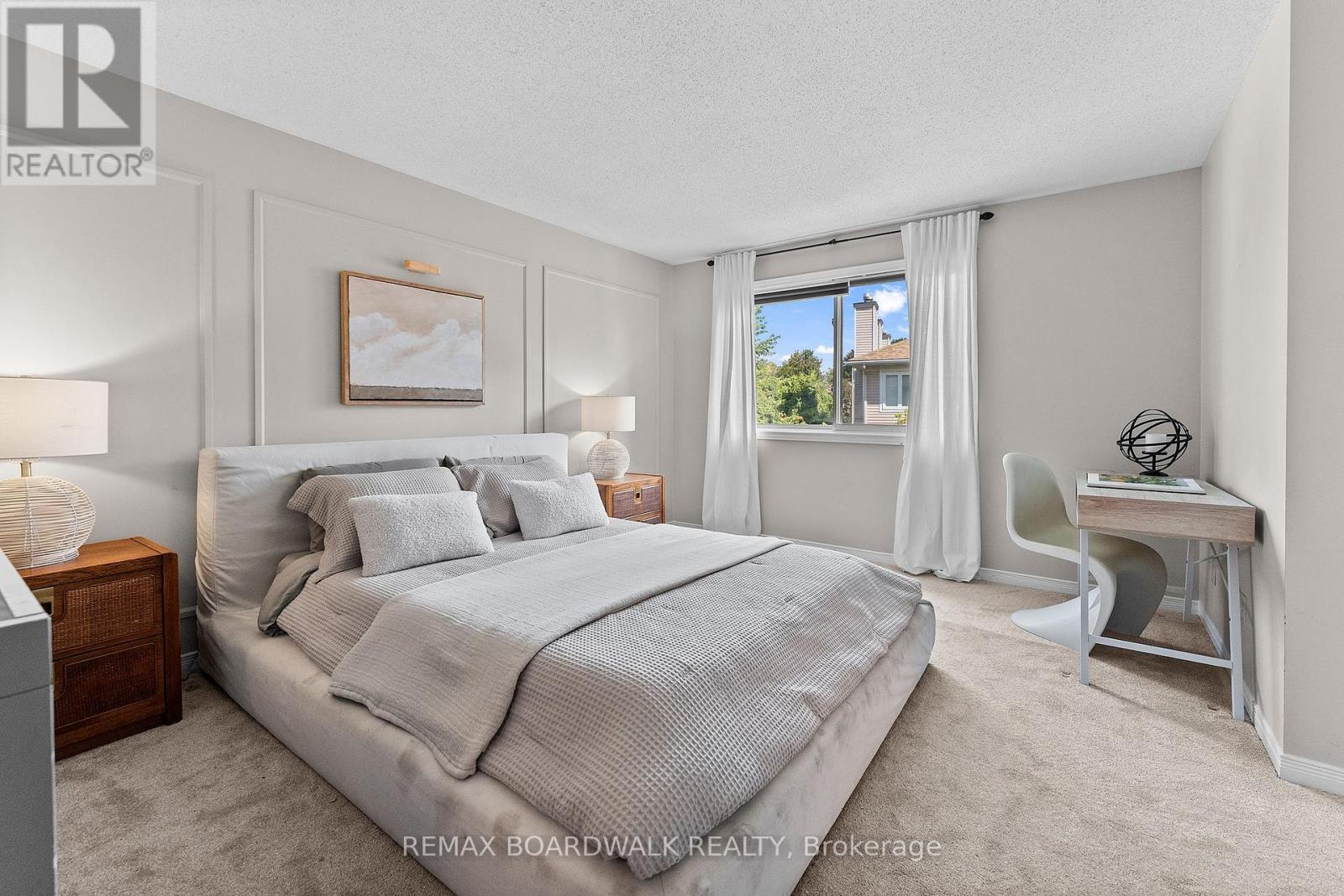 12 WILLWOOD CRESCENT - 19