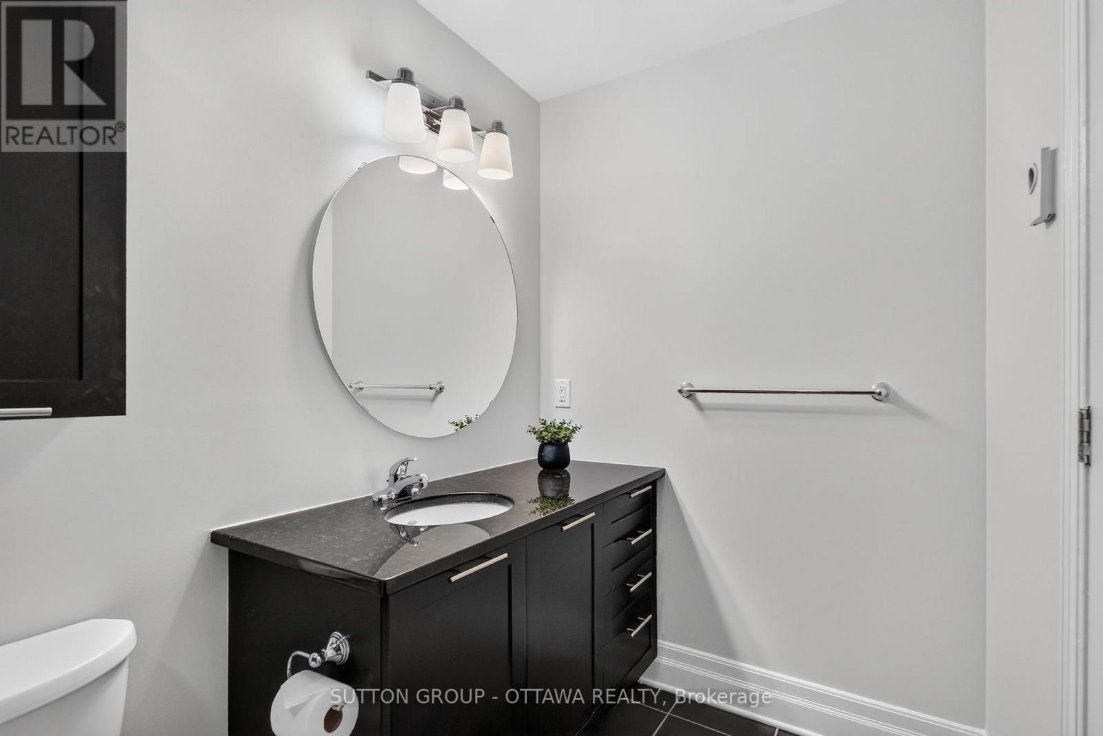 1 Bed, 1 Bath Apartment for Sale in Ottawa – 103 – 950 MARGUERITE AVENUE, Ottawa – MLS# X13775046 - Image 35