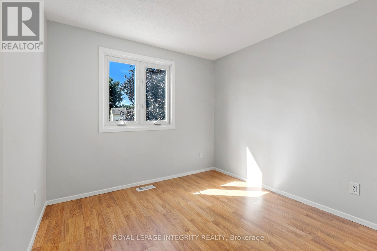 1736 SUMMERLANDS CRESCENT - Image 25