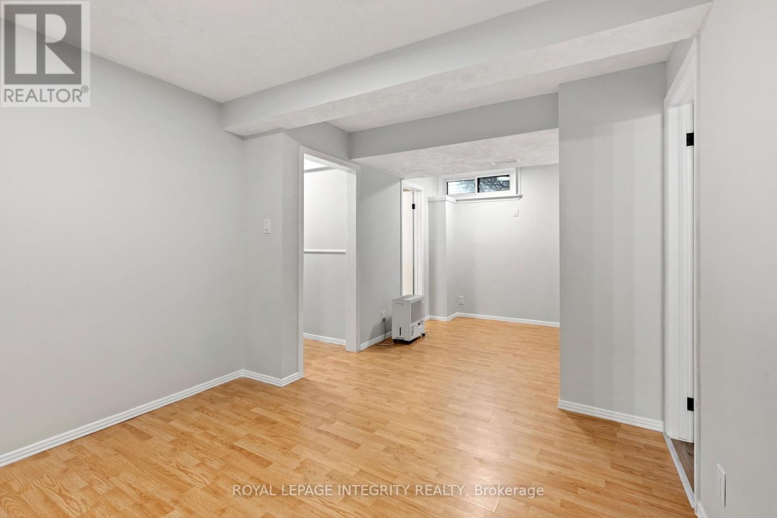 1736 SUMMERLANDS CRESCENT - Image 32