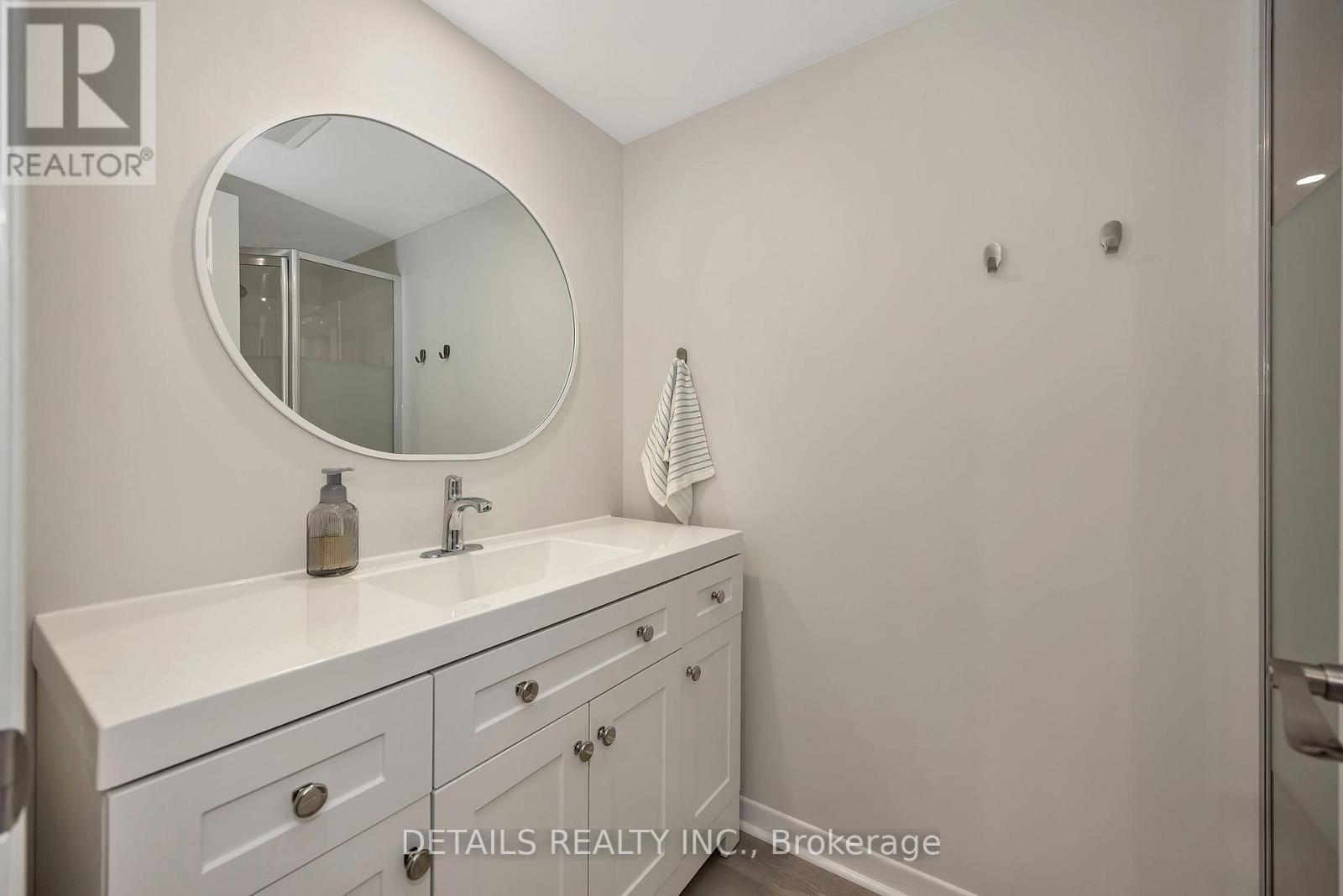 100 FOWLER STREET S, Ottawa. Luxury613. By Peter Sagos - Image 27