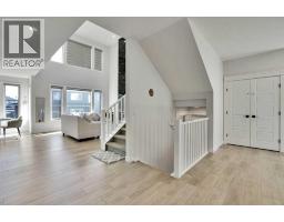 Living room - 45 Dawson Gardens, Chestermere, AB T1X2R1 Photo 6