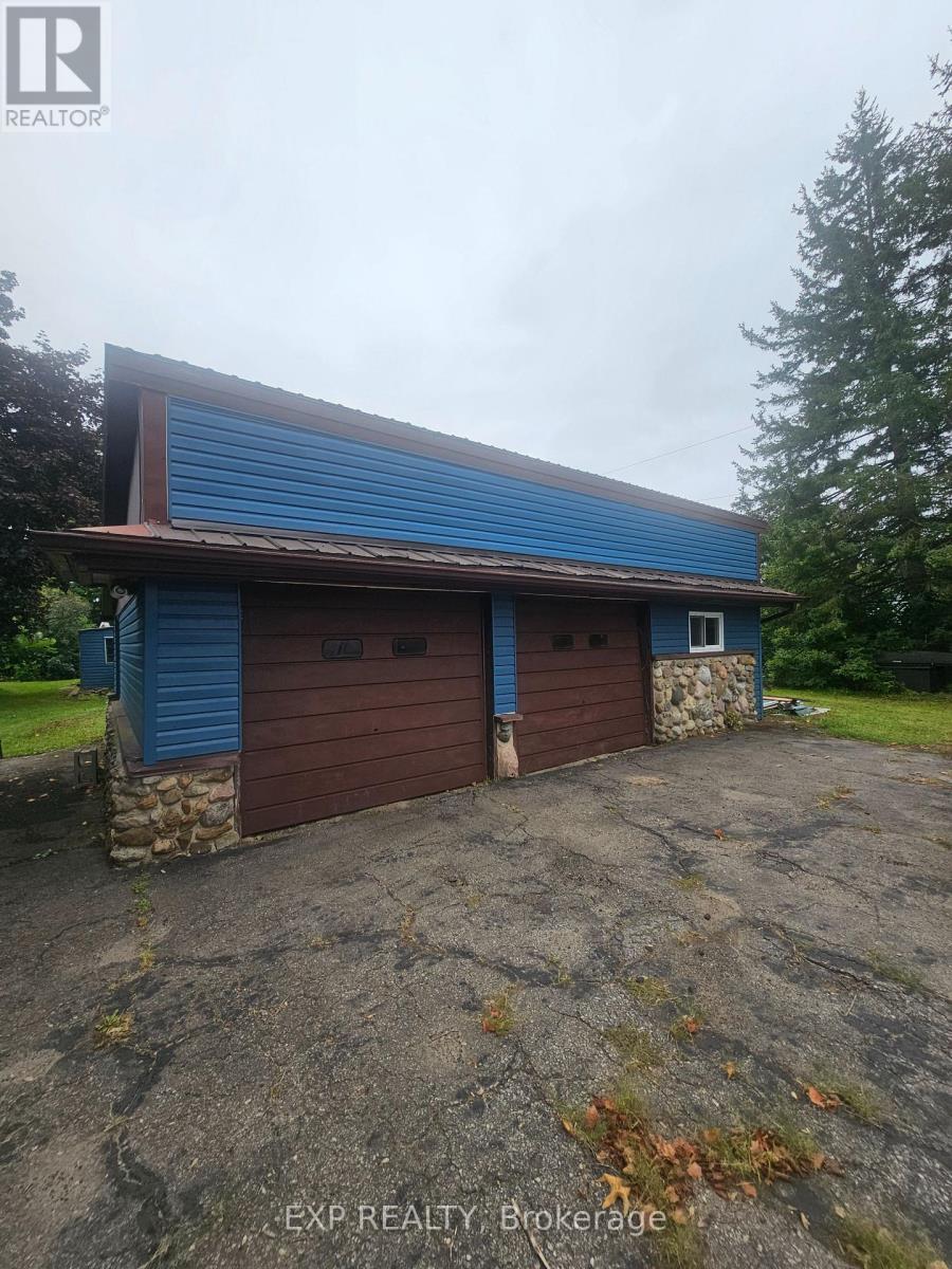 2573 NORTH CAMPBELL ROAD - 3