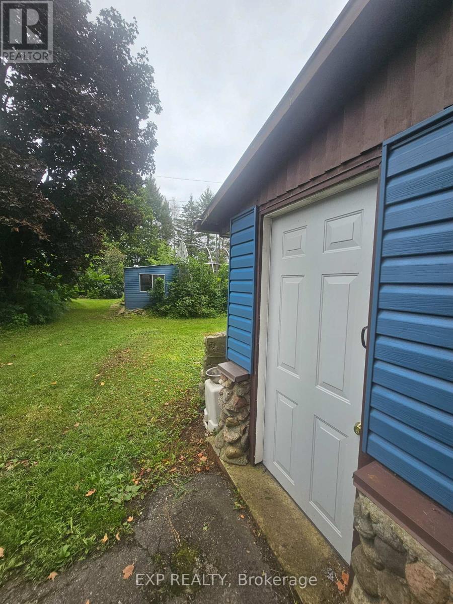 2573 NORTH CAMPBELL ROAD - 4