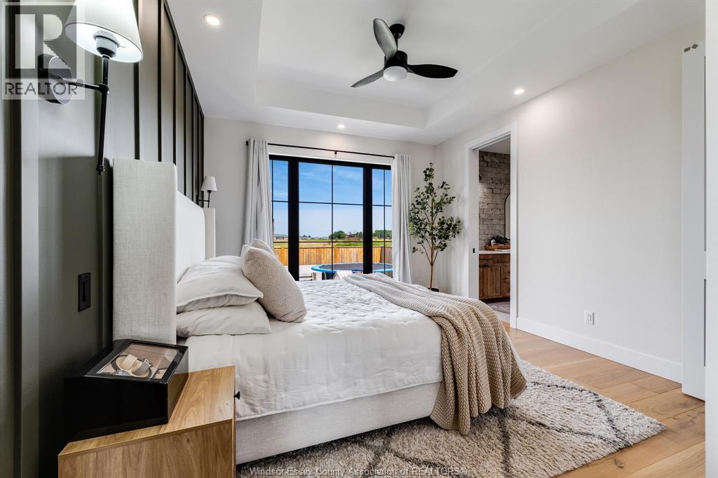 3 SUNNINGDALE DRIVE - 15