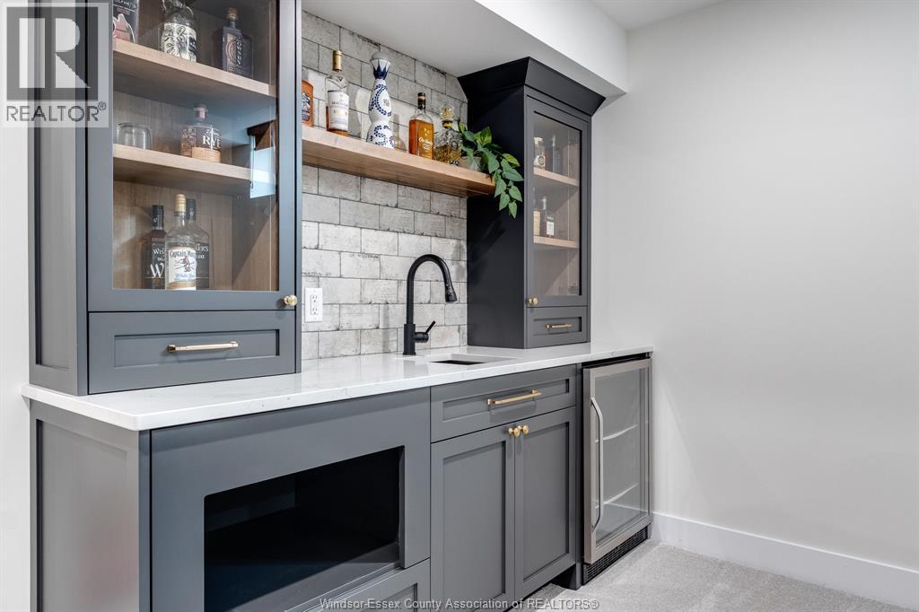 3 SUNNINGDALE DRIVE - 29