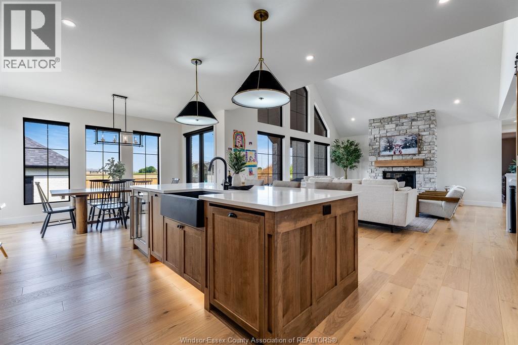 3 SUNNINGDALE DRIVE - 5