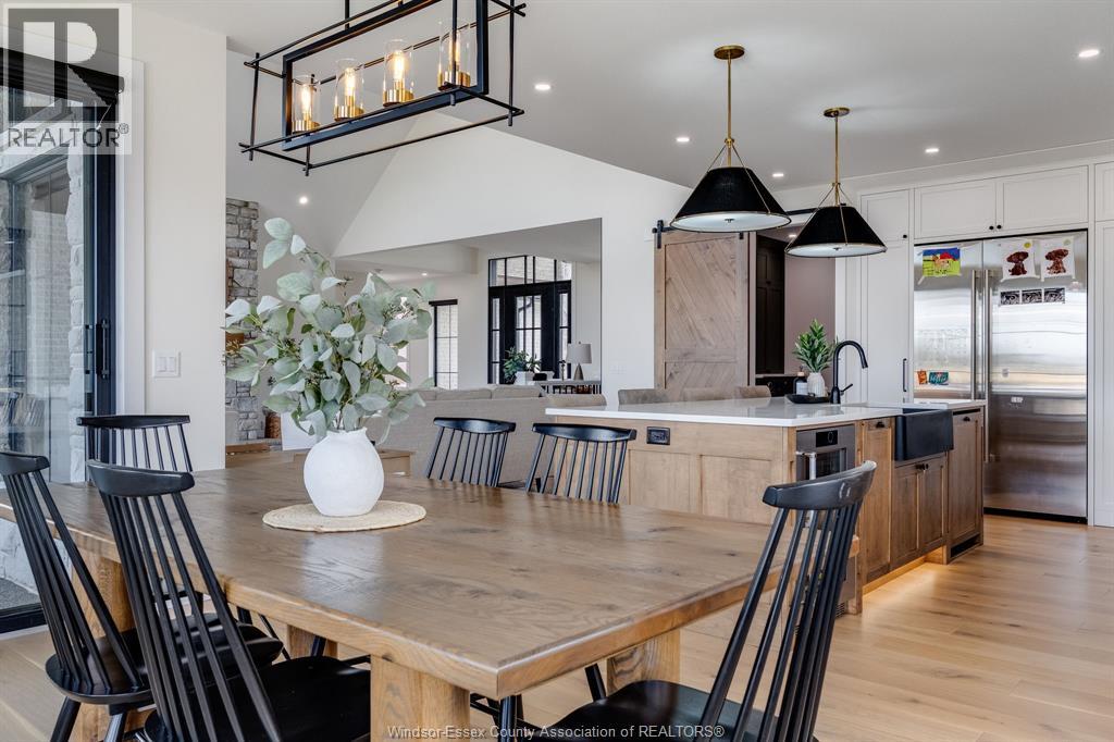 3 SUNNINGDALE DRIVE - 8