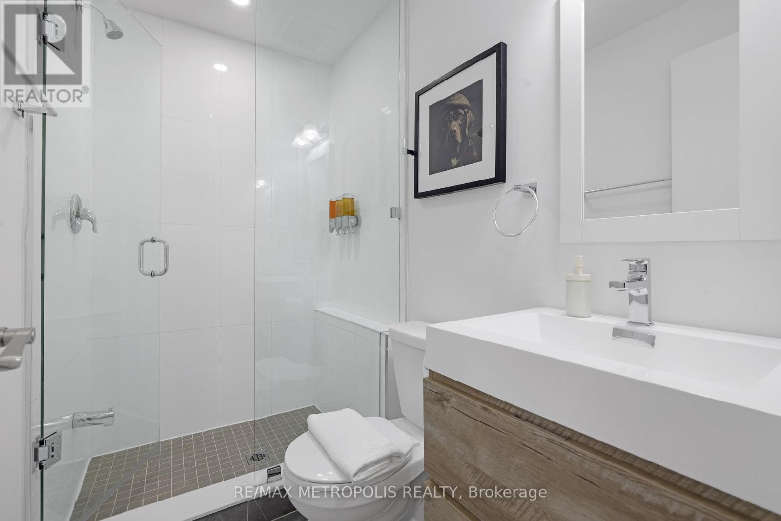 449 LANSDOWNE AVENUE - Image 27