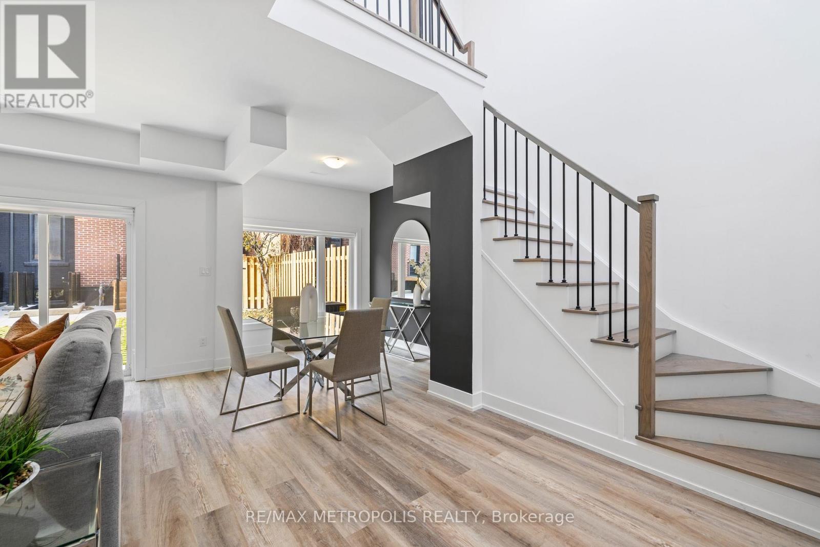 449 LANSDOWNE AVENUE - Image 35
