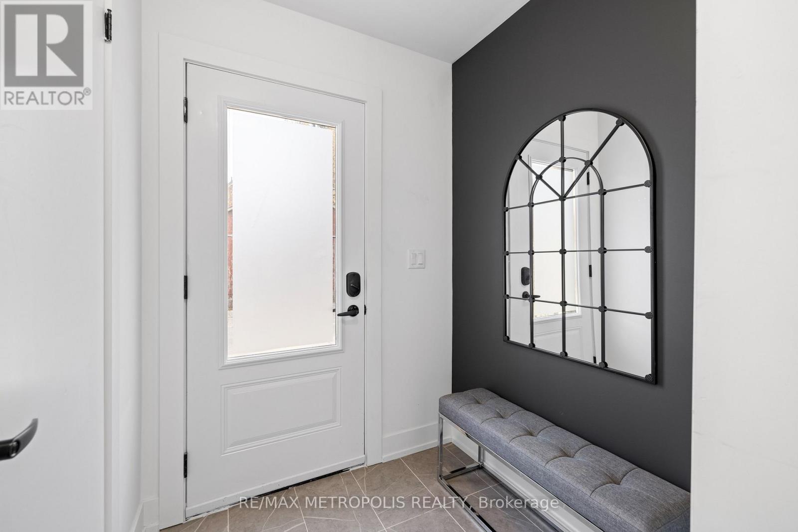 449 LANSDOWNE AVENUE - Image 43