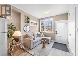 449 Lansdowne Avenue, Toronto, ON M6H3Y2 Photo 13