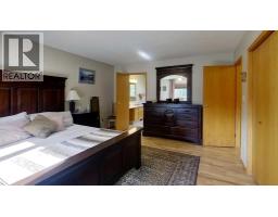 Foyer - 53419a Range Road 161, Rural Yellowhead County, AB T7E3H1 Photo 12