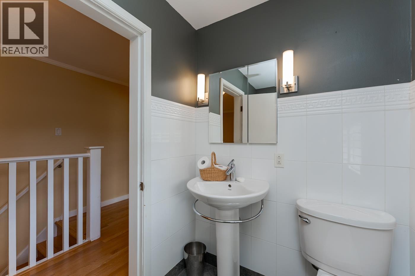 1689 BIRCH STREET - 23