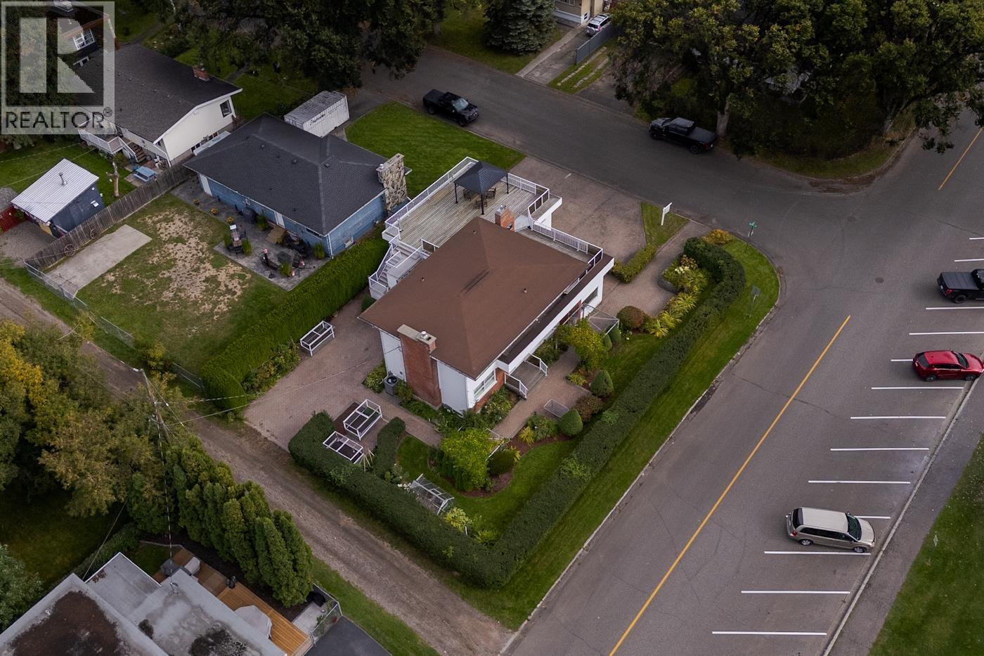 Photo 33 of 37 — 1689 BIRCH STREET · Prince George, BC